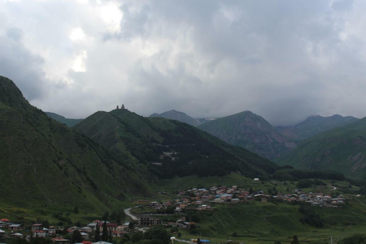Hotel Rustaveli St11 à Kazbegi Extérieur photo
